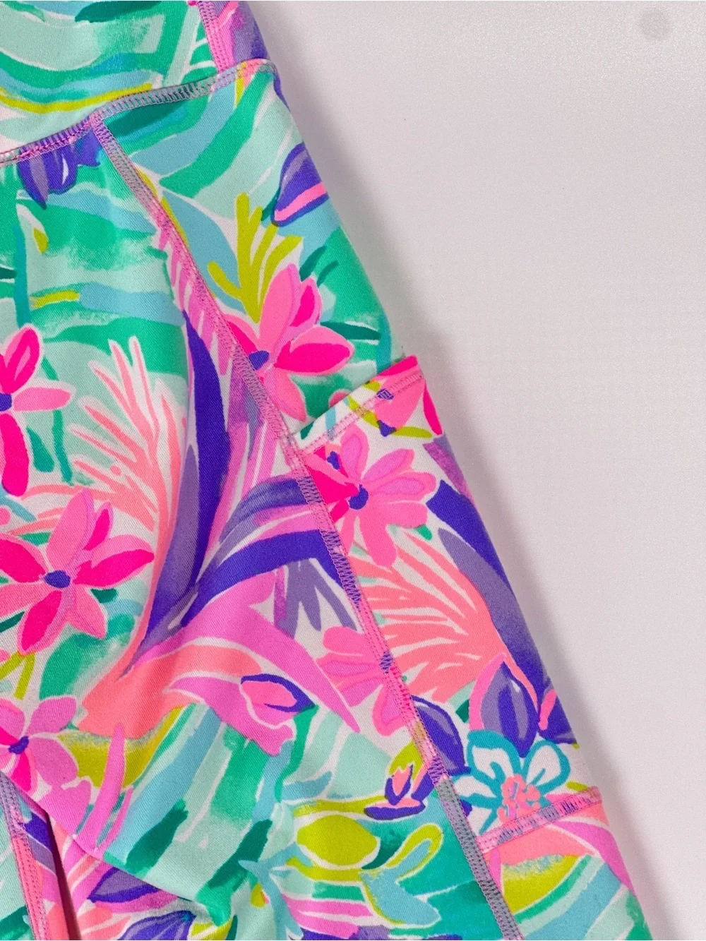 Lilly Pulitzer Luxletic Weekender Legging High Rise Floral Palm Multi Pink XS